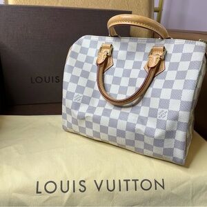 LOUIS VUITTON
Damier Azur Speedy 25 LOCK & KEY NOT INCLUDED!!!!